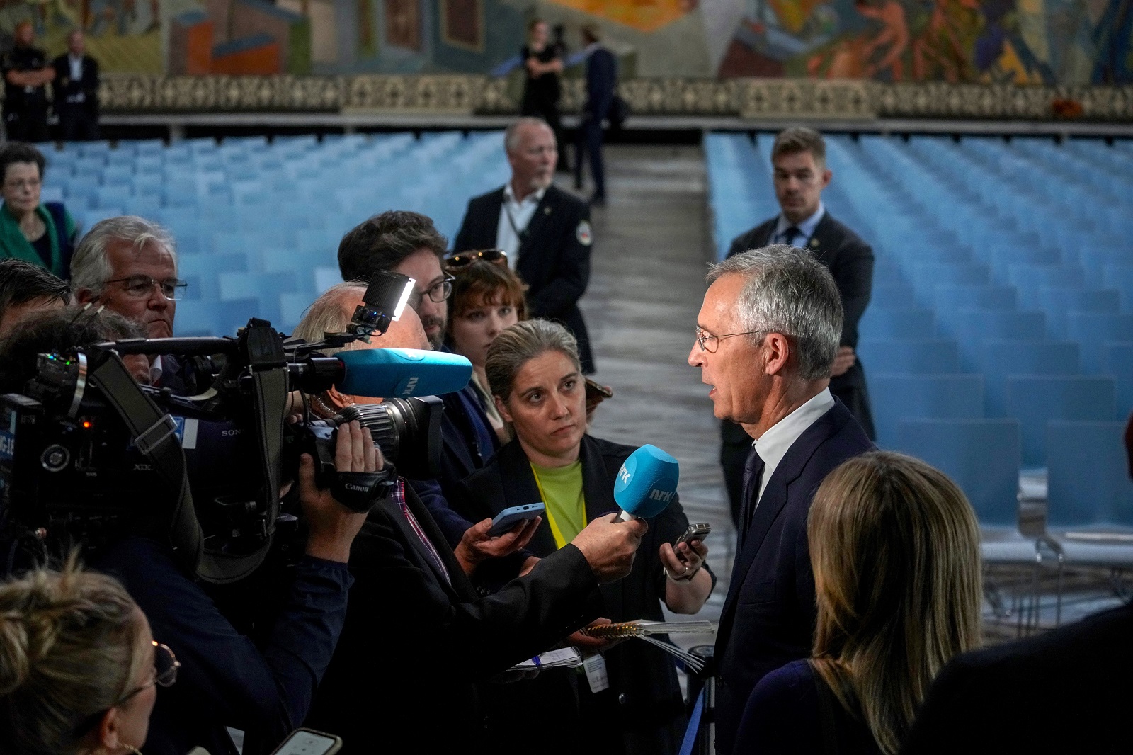 epa11587381 NATO Secretary General Jens Stoltenberg speaks to media during an open meeting in Oslo City Hall, Oslo, Norway, 05 September 2024. Stoltenberg is on two-day visit to Norway during which he will have an audience with King Harald V of Norway, meet the Prime Minister Jonas Gahr Store and participate in an event organized by the Norwegian Atlantic Committee (DNAK), a NATO statement reads.  EPA/THOMAS FURE  NORWAY OUT