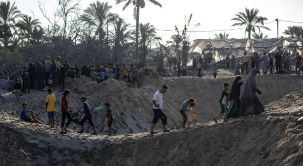 epa11595771 Palestinians search for missing people under the rubble following Israeli airstrikes on a designated humanitarian zone of Al-Mawasi, west of Khan Younis, southern Gaza Strip, 10 September 2024. According to Gaza’s civil emergency service, at least forty people were killed and more than 60 injured, with many still trapped under the rubble, following the Israeli army's airstrikes early on 10 September. The Israeli army said it targeted a Hamas command center in the Al-Mawasi area.  EPA/HAITHAM IMAD