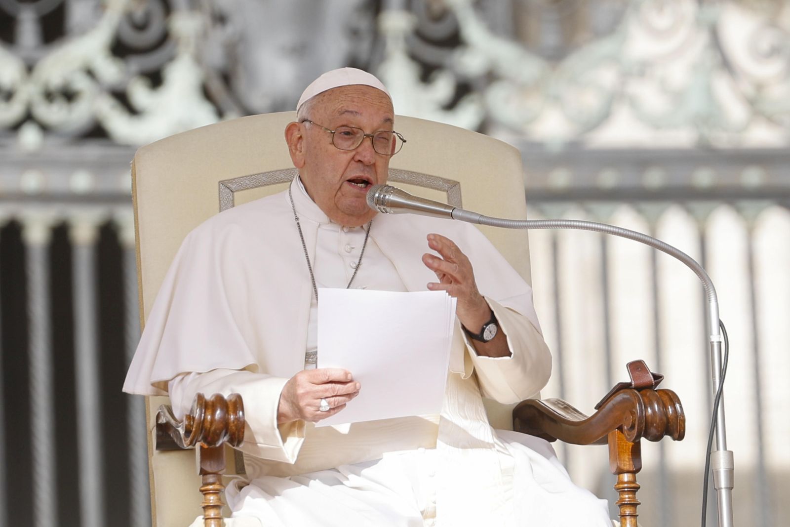 epa11611047 Pope Francis reacts leads the weekly General Audience in Saint Peter's Square, Vatican City, 18 September 2024.  EPA/FABIO FRUSTACI