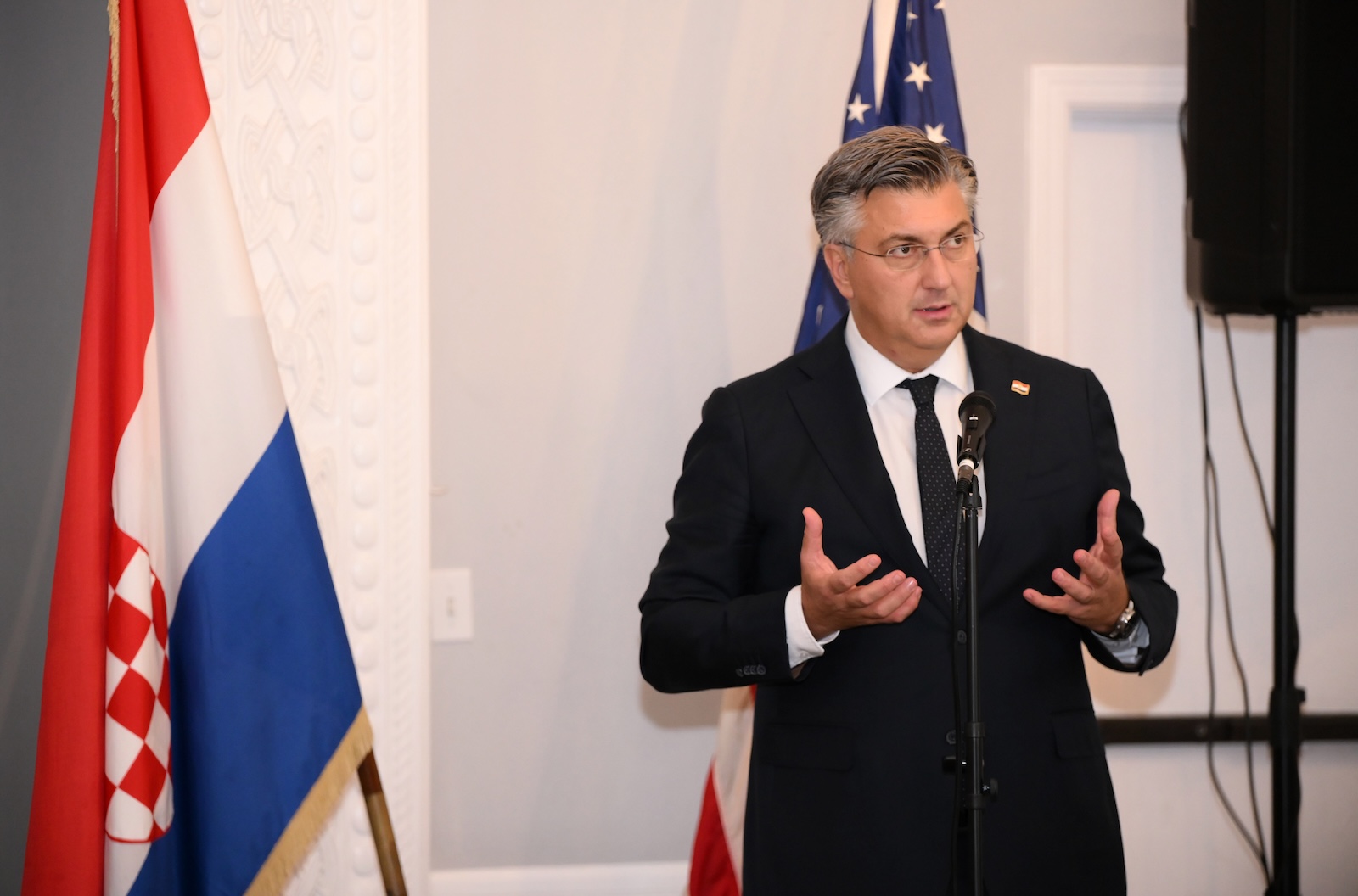 San Pedro, 25.09.2024 - Premijer Andrej Plenković se u srijedu sastao s hrvatskom zajednicom u Hrvatsko-američkom klubu u San Pedru. Na slici Andrej Plenković. foto HINA/ Vlada RH/ ik