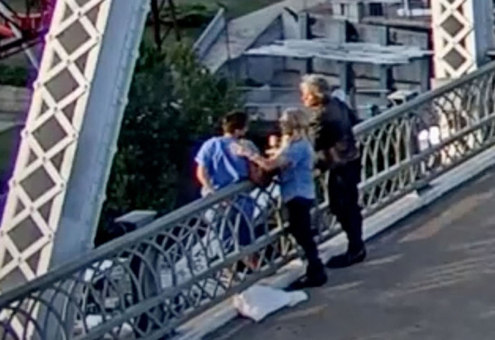 Jon Bon Jovi convinces an apparently suicidal woman not to jump from a bridge in a dramatic video., Footage shows the rocker approaching the woman as she appears to be preparing to jump off the John Seigenthaler Pedestrian Bridge in Nashville on September 10., Along with another woman, he calmly persuades her to climb back over the barrier, helping lift her to safety., The singer then helps comfort the woman, sharing a hug with her before they eventually walk away together along with some concerned onlookers., Caring Bon Jovi once again puts his arm around the woman as the group walk away together in the dramatic security camera footage from the Metropolitan Nashville Police Department., Sources told TMZ.com Bon Jovi routinely deals with people in crisis through his work with his foundation, the JBJ SOUL FOUNDATION. , He has extensive training in speaking with individuals experiencing a crisis, such as hunger or homelessness., Bon Jovi had been filming a music video on the bridge when he spotted the woman in obvious distress., Nashville PD Chief John Drake praised the star for taking swift action, saying: “It takes all of us to help keep each other safe.”, *BYLINE MUST CREDIT: Metropolitan Nashville Police Department/Mega.
10 Sep 2024
Pictured: Jon Bon Jovi convinces an apparently suicidal woman not to jump from the John Seigenthaler Pedestrian Bridge in Nashville on September 10. *BYLINE MUST CREDIT: Metropolitan Nashville Police Department/Mega.,Image: 906802207, License: Rights-managed, Restrictions: World Rights, Model Release: no, Credit line: Metropolitan Nashville Police / MEGA / The Mega Agency / Profimedia