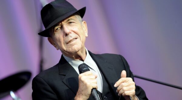 FILE - In this Aug. 18, 2010 file photo, singer Leonard Cohen performs open air at the Waldbuehne in Berlin. Late Canadian singer-songwriter Leonard Cohen has left behind a new album. "Thanks for the Dance" will be released on Nov. 22.,Image: 472073183, License: Rights-managed, Restrictions: World rights excluding North America, Model Release: no, Credit line: Kai-Uwe KNOTH / PA Images / Profimedia