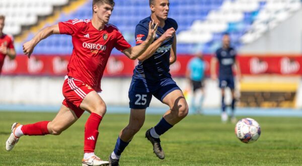 05.05.2024., stadion Gradski vrt, Osijek - SuperSport Prva Nogometna liga, 29. kolo, NK Zrinski Osjecko 1664 - NK Dugopolje. Dominik Dogan, Bruno Burcul Photo: Borna Jaksic/PIXSELL