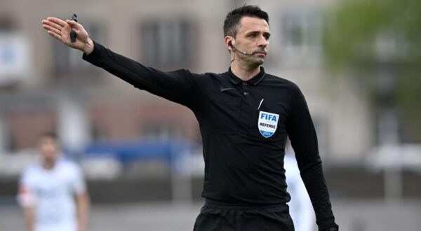 08.04.2023., stadion u Kranjcevicevoj ulici, Zagreb - SuperSport HNL, 28. kolo, NK Lokomotiva - GNK Dinamo. Sudac Igor Pajac Photo: Marko Lukunic/PIXSELL