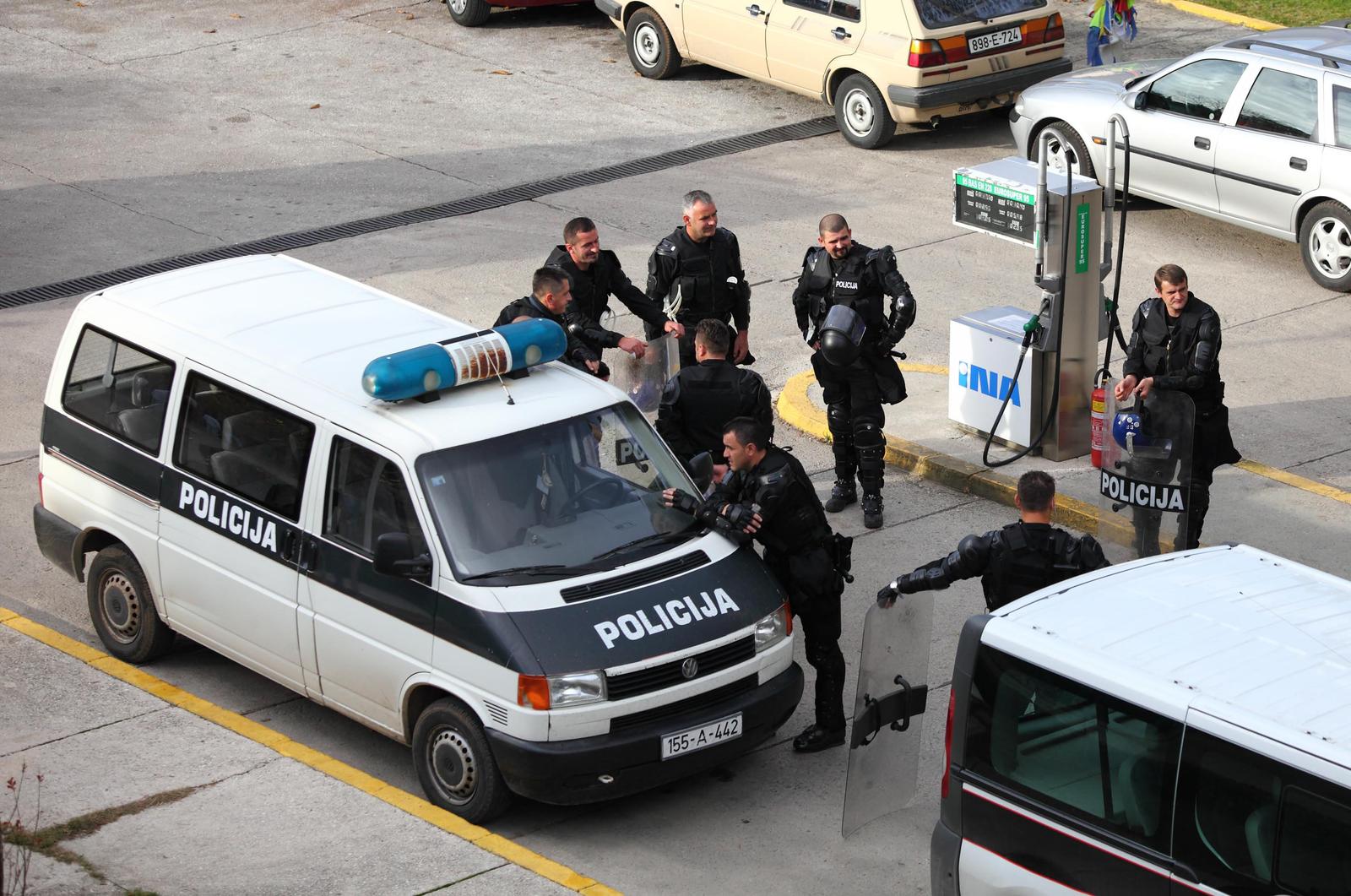 07.11.2010., Siroki Brijeg, BiH - Premijer liga BiH, Siroki Brijeg - Sarajevo. Velike policijske snage oko stadiona. rPhoto: Tomislav Milicevic/VLM/PIXSELL