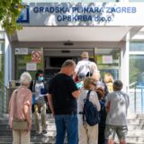 11.09.2024., Zagreb - Ispred Gradske plinare Zagreb - Opskrba (GPZO) nastale su velike guzve gradjana koji zele ostati njihovi korisnici i na vrijeme do roka koji istjece 23. rujna, zatraziti ostanak u GPZO-u te plin placati 10 centi jeftinije po megavatsatu nego Medjimurje-plinu koji je opkrbljivac u javnoj usluzi. Photo: Neva Zganec/PIXSELL