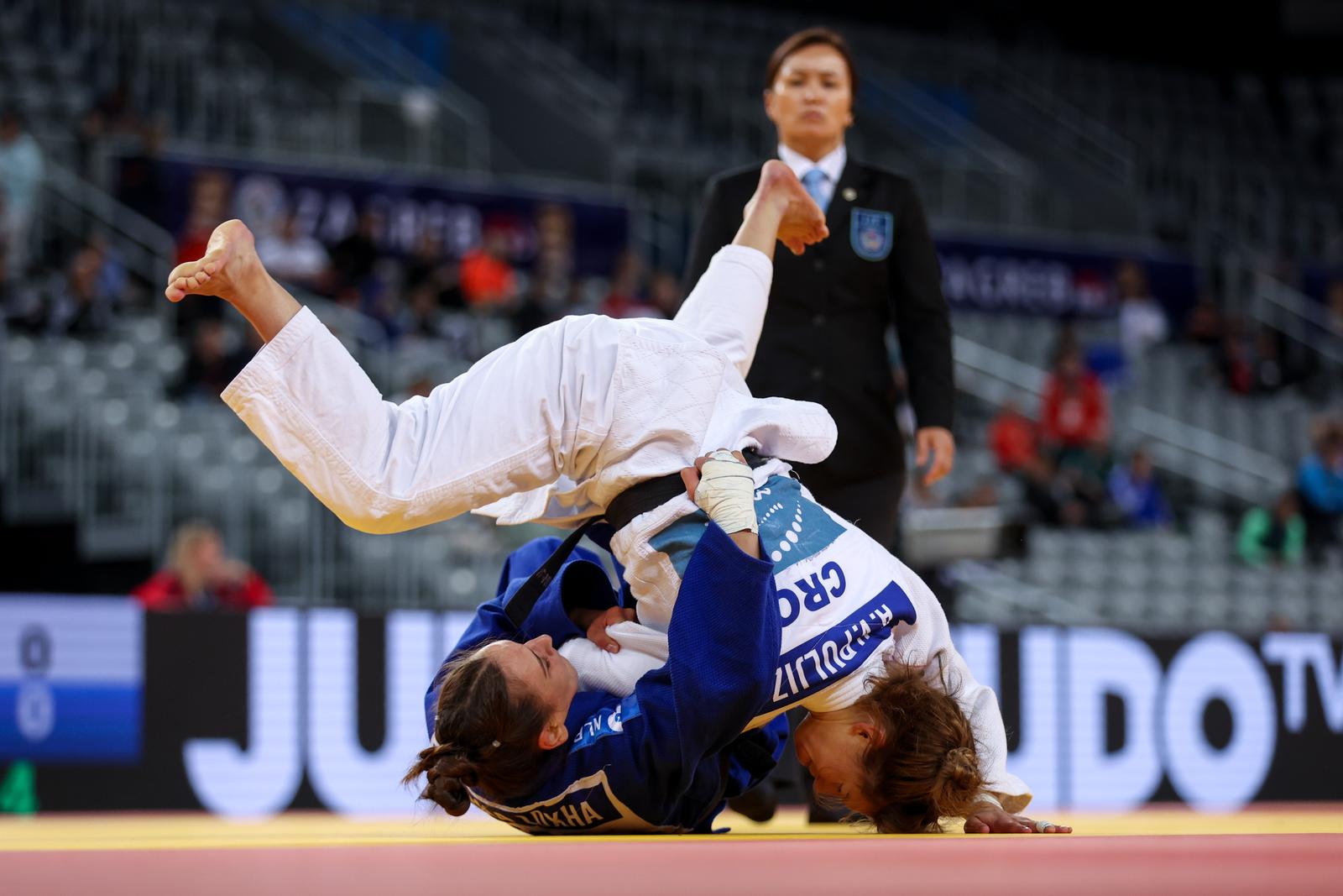 13.09.2024., Zagreb, Arena Zagreb - IJF World Judo Tour Zagreb Grand Prix 2024. Polufinale, zene -57kg, Ana Viktorija Puljiz, Hrvatska - Flaka Loxha, Kosovo. Photo: Igor Kralj/PIXSELL