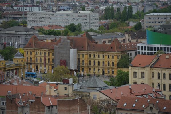 14.04.2016., Zagreb - Pogled s vidikovca Zagreb Eye na zgradu Muzeja za umjetnost i obrt. 