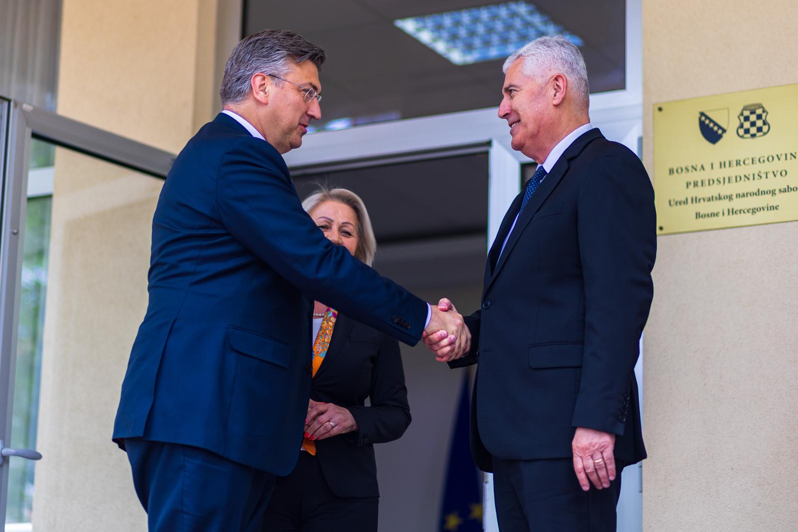 16.04.2024. Mostar: Premijer Republike Hrvatske Andrej Plenkovic, sastao se sa Draganom Covicem i Borjanom Kristo, uoci otvorenja mostarskog sajma kojem je Republika Hrvatska, zemlja partner. 
 Photo: Denis Kapetanović/PIXSELL