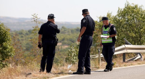 16.08.2024., Bilice - U prometnoj nesreci na drzavnoj cesti D-33 izmedju Bilica i Tromilje sudjelovalo je jedno vozilo te je poginula jedna osoba. Photo: Dusko Jaramaz/PIXSELL