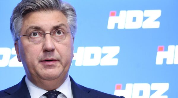 16.09.2024., Zagreb - Andrej Plenkovic obratio se medijima nakon sjednice Predsjednistva HDZ-a u prostorijama Gradskog odbora HDZ-a u Gundulicevoj ulici.  Photo: Sanjin Strukic/PIXSELL