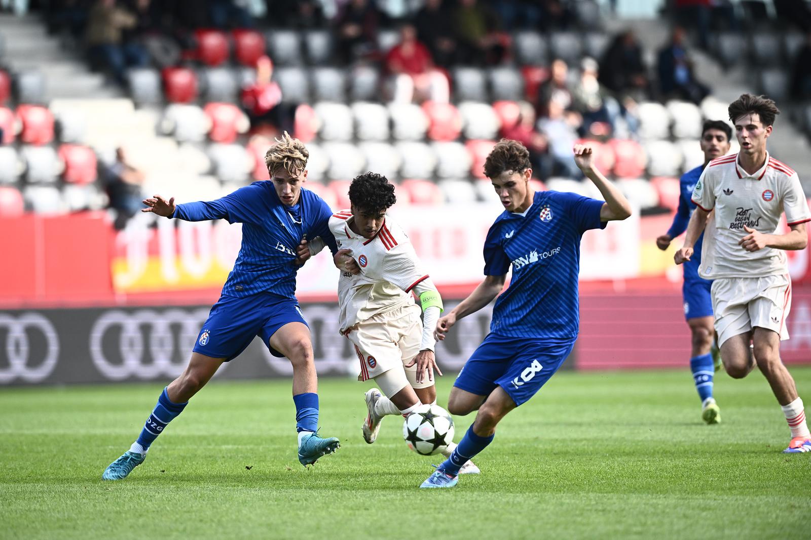 17.09.2024., Muenchen, Njemacka - UEFA Liga prvaka mladih, grupna faza, Bayern Muenchen - GNK Dinamo. Photo: Marko Lukunic/PIXSELL