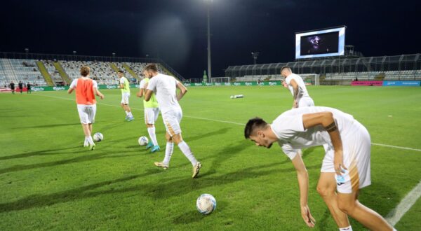 18.08.2024., stadion HNK Rijeka, Rijeka - SuperSport HNL, 3. kolo, HNK Rijeka - Istra 1961. Zagrijavanje prije utakmice. Photo: Goran Kovacic/PIXSELL