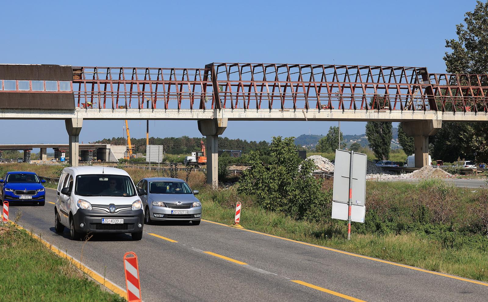 23.08.2024., Lucko, Zagreb - Rusenje Motela Plitvice na zagrebackoj obilaznici. Photo: Marko Prpic/PIXSELL