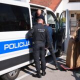 23.09.2024., Otok - Policija i USKOK tijekom pretresa kuce Josipa Sarica, gradonacelnika Otoka Photo: Davor Javorovic/PIXSELL