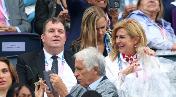 Pariz, 26.07.2024 - Ceremonija otvaranja Olimpijskih igara Pariz 2024 na Trocadero trgu u Parizu. Na slici Jakov Kitarović, Kolinda Grabar Kitarović. foto HINA/ POOL/ Damir SENČAR/ lsd  Photo: Damir Sencar/HINA/POOL/PIXSELL