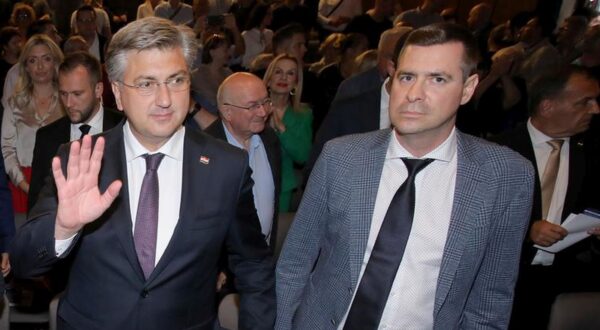 27.05.2024., Zagreb - U Djecjem kazalistu Dubrava odrzano je predstavljanje HDZ-ove liste za europske izbore. Gordan Jandrokovic, Tomo Medved, predsjednik HDZ-a i Vlade RH Andrej Plenkovic, Mislav Herman Photo: Tomislav Miletic/PIXSELL