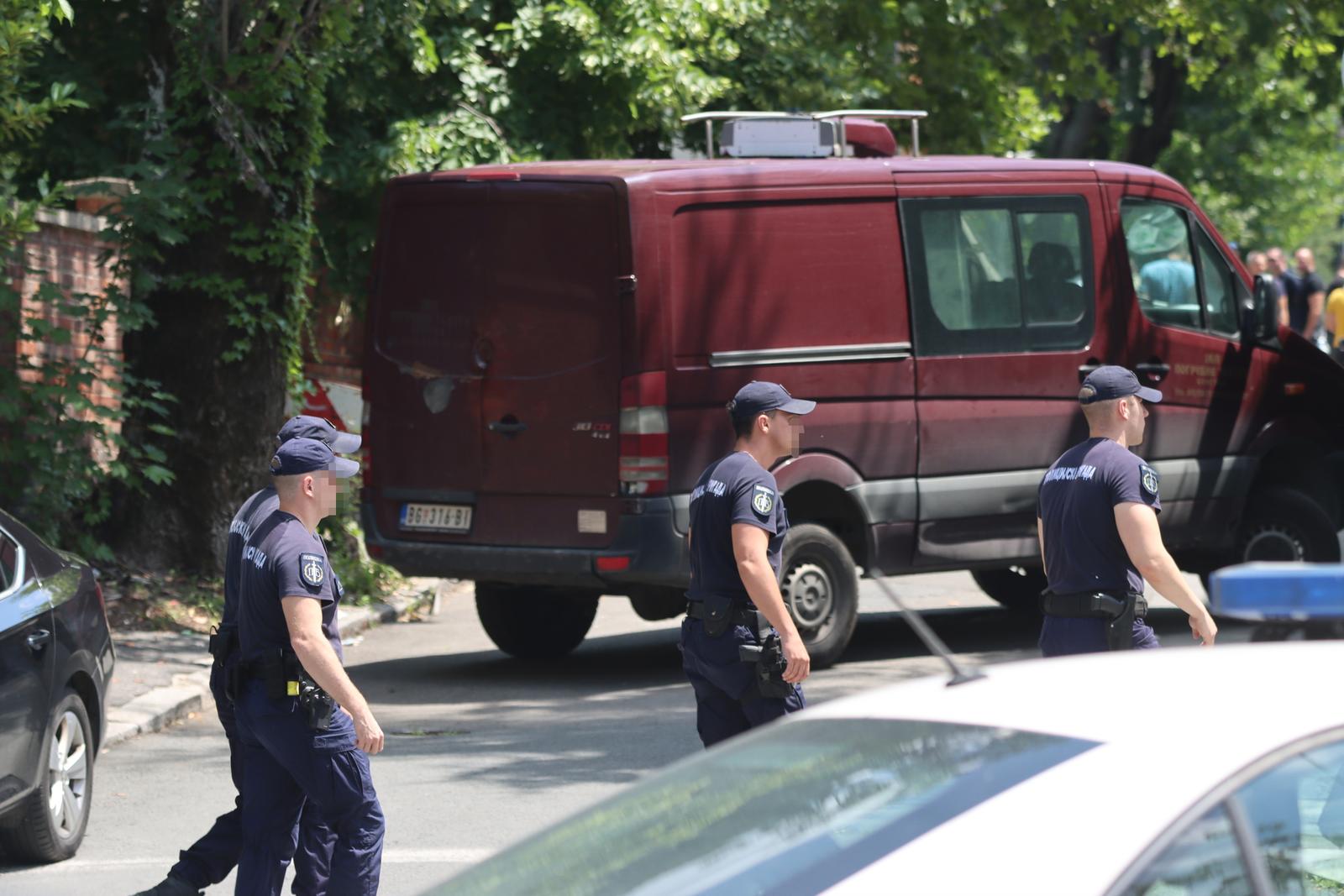 29, June, 2024, Belgrade - An unknown person, whose identity is being ascertained, shot a crossbow at a member of the Gendarmerie who was on security duty at the Israeli Embassy, ​​and the member of the Gendarmerie used the weapon in self-defense and defeated the attacker, who died as a result of his injuries.. Photo: Borislav Zdrinja/ZIPAPHOTO/ATAImages

29, jun, 2024, Beograd - Nepoznata osoba, ciji se identitet utvrdjuje, danas oko 11 sati je pucala iz samostrela u pripadnika Zandarmerije koji je bio na duznosti obezbedjenja Ambasade Izraela, a pripadnik Zandarmerije je u samoodbrani upotrebio oruzje i savladao napadaca, koji je od posledica ranjavanja preminuo. Photo: Borislav Zdrinja/ZIPAPHOTO/ATAImages Photo: Borislav Zdrinja/ATA Images/PIXSELL