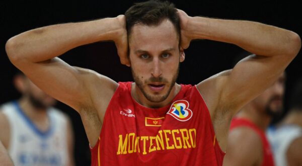 Basketball - FIBA World Cup 2023 - Second Round - Group J - Greece v Montenegro - Mall of Asia Arena, Manila, Philippines - September 3, 2023 Montenegro's Vladimir Mihailovic reacts REUTERS/Lisa Marie David Photo: LISA MARIE DAVID/REUTERS