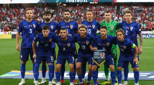 Soccer Football - Nations League - League A - Group 1 - Portugal v Croatia - Estadio da Luz, Lisbon, Portugal - September 5, 2024 Croatia players pose for a team group photo before the match REUTERS/Pedro Nunes Photo: PEDRO NUNES/REUTERS