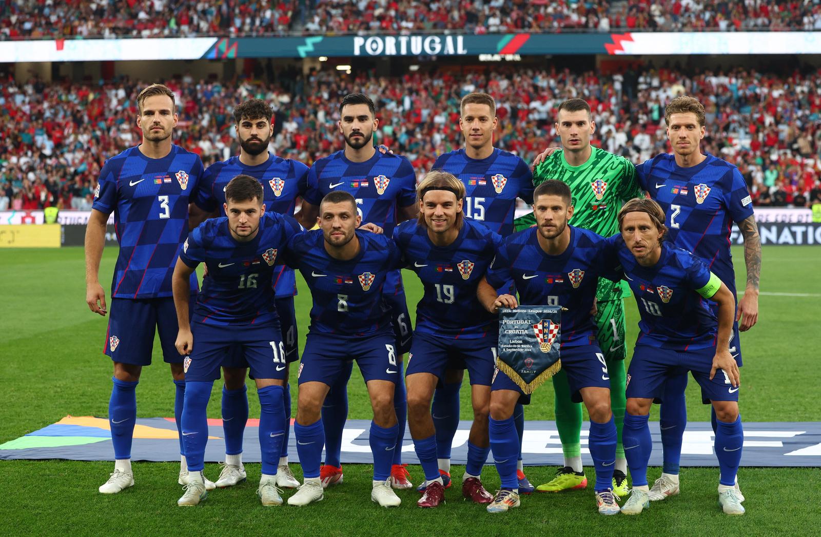 Soccer Football - Nations League - League A - Group 1 - Portugal v Croatia - Estadio da Luz, Lisbon, Portugal - September 5, 2024 Croatia players pose for a team group photo before the match REUTERS/Pedro Nunes Photo: PEDRO NUNES/REUTERS