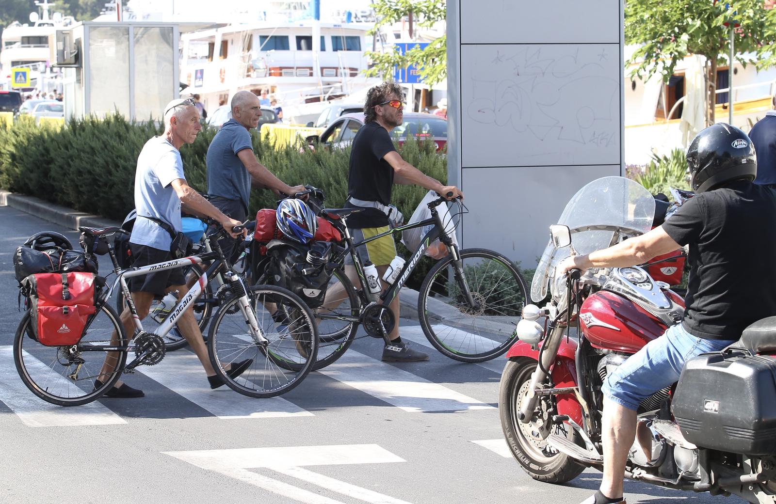 02.06.2018., Split - Prvi lipanjski vikend u splitskoj gradskoj luci s povecanim prometom, ali bez vecih guzvi. rPhoto:Ivo Cagalj/PIXSELL