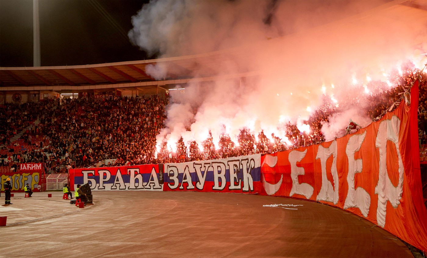 23.03.2024 BelgradeSerbia Crvena ZvezdaFC Red Star-Zenit International Friendly, Länderspiel, Nationalmannschaft men s football Red Star fans with big Serbian and Russian flags brothers forever and torches :Stringer/,Image: 859134715, License: Rights-managed, Restrictions: , Model Release: no, Credit line: IMAGO / imago sportfotodienst / Profimedia