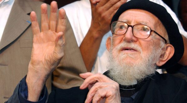 File photo dated October 3, 2002 shows Abbe Pierre celebrating his 90th birthday in Neuilly Plaisance near Paris, France. Legendary French priest and a life-long advocate of the homeless was accused of committing acts that would amount to sexual assault or sexual harassment, the international foundation he established said in a statement Wednesday. Abbe Pierre, who died in 2007, was one of Frances most beloved public figures. The founder of the international Emmaus Community for the poor, Abbe Pierre had served as Frances conscience since the 1950s, when he persuaded Parliament to pass a law, still on the books, forbidding landlords to evict tenants during winter. Photo by Giancarlo Gorassini/ABACAPRESS.COM,Image: 891347563, License: Rights-managed, Restrictions: Contributor country restriction: Worldwide, Worldwide, Worldwide, Worldwide, Worldwide, Worldwide, Worldwide.
Contributor usage restriction: Advertising and promotion, Consumer goods, Direct mail and brochures, Indoor display, Internal business usage, Commercial electronic, Personal use.
Contributor media restriction: {ABE439C3-41AC-4844-B46B-F0C4B2356D3B}, {ABE439C3-41AC-4844-B46B-F0C4B2356D3B}, {ABE439C3-41AC-4844-B46B-F0C4B2356D3B}, {ABE439C3-41AC-4844-B46B-F0C4B2356D3B}, {ABE439C3-41AC-4844-B46B-F0C4B2356D3B}, {ABE439C3-41AC-4844-B46B-F0C4B2356D3B}, {ABE439C3-41AC-4844-B46B-F0C4B2356D3B}., Model Release: no, Credit line: Abaca Press / Alamy / Alamy / Profimedia