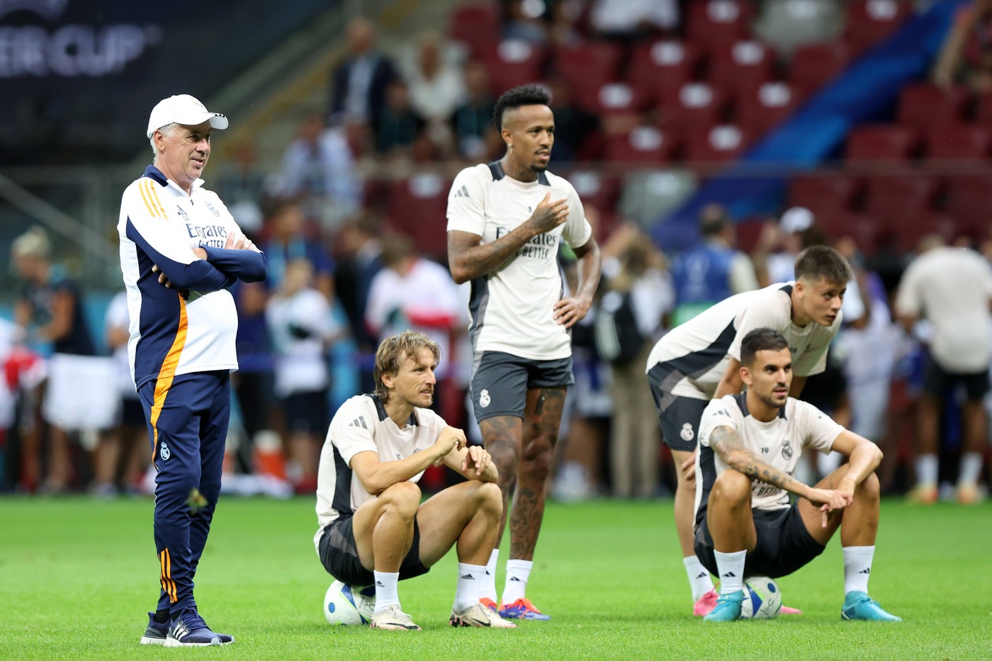 WARSZAWA 13.08.2024 TRENING REALU MADRYT PRZED MECZEM O SUPERPUCHAR EUROPY SEZON 2024/25 --- REAL MADRID TRAINING SESSION BEFORE UEFA SUPER CUP MATCH IN WARSAW CARLO ANCELOTTI LUKA MODRIC EDER MILITAO ARDA GULER DANI CEBALLOS FOT. /FOTOPYK/NEWSPIX.PL --- Newspix.pl 240813PYK205,Image: 898542581, License: Rights-managed, Restrictions: PUBLICATIONxNOTxINxPOL, Model Release: no, Credit line: PIOTR KUCZA / imago sportfotodienst / Profimedia