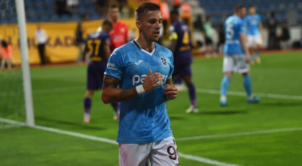 Mislav Orsic of Trabzonspor during the Turkish Super League match between Eyupspor and Trabzonspor at Kasimpasa Recep Tayyip Erdogan Stadium on September 1, 2024 in Istanbul, Turkey. Photo by Eyupspor v Trabzonspor - Turkish Super League,Image: 904011450, License: Rights-managed, Restrictions: PUBLICATIONxNOTxINxTUR, Model Release: no, Credit line: Seskimphoto / imago sportfotodienst / Profimedia