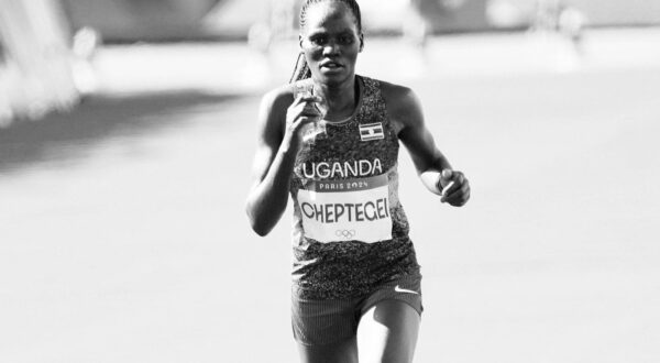 Olympic Games, Olympische Spiele, Olympia, OS Paris 2024, Olympische Spiele 2024, 26.07-10.08.2024 , Leichtathletik, Track and Field, Stade de France Paris marathon frauen finale, Rebecca Cheptegei, Uganda *** Olympic Games Paris 2024, Olympic Games 2024, 26 07 10 08 2024 , Athletics, Track and Field, Stade de France Paris marathon womens final, Rebecca Cheptegei, Uganda,Image: 904455628, License: Rights-managed, Restrictions: , Model Release: no, Credit line: Gladys Chai von der Laage / imago sportfotodienst / Profimedia