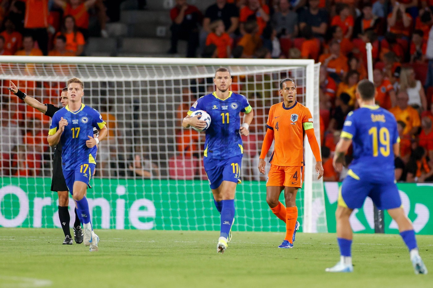 EINDHOVEN, 07-09-2024 , Philips Stadium, Nations League game between Netherlands - Bosnia and Herzegovina . Bosnia and Herzegovina player Edin Dzeko scores the 3-2 Netherlands - Bosnia and Herzegovina x26233896x Copyright:,Image: 905661007, License: Rights-managed, Restrictions: PUBLICATIONxNOTxINxNED, Model Release: no, Credit line: IMAGO / imago sportfotodienst / Profimedia