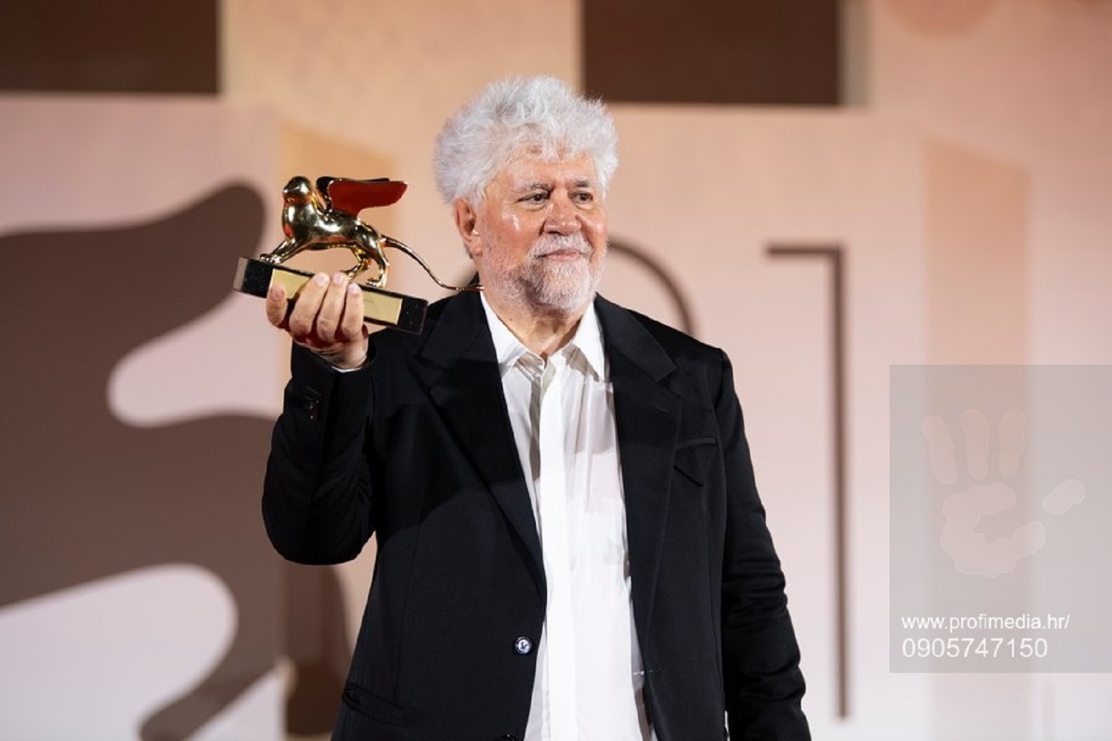 Pedro Almodovar

81st Venice Film Festival
Winners Red Carpet
Palazzo del Cinema - Lido of Venice, Italy
7th September 2024
©SGPItalia
id  130810_118
*not exclusive,Fotografija: 905747150, licenca: Rights-managed, ograničenja: *** World Rights Except France and Italy * FRAOUT ITAOUT, dopuštenje modela:no, Credit line: SGP / ddp USA / Profimedia