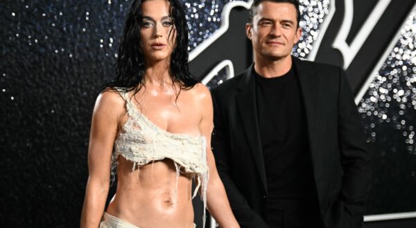 US singer Katy Perry and partner English actor Orlando Bloom arrive to attend the MTV Video Music Awards at UBS Arena in Elmont, New York, on September 11, 2024.,Image: 906801759, License: Rights-managed, Restrictions: , Model Release: no, Credit line: ANGELA WEISS / AFP / Profimedia