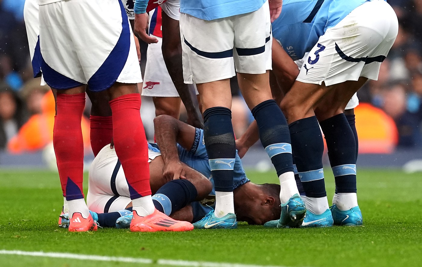 Manchester City's Rodri appears injured before being substituted during the Premier League match at the Etihad Stadium, Manchester. Manchester City have revealed Rodri has suffered ligament damage to his right knee, although the full extent of the injury remains unclear. Picture date: Sunday September 22, 2024.,Image: 911639242, License: Rights-managed, Restrictions: EDITORIAL USE ONLY No use with unauthorised audio, video, data, fixture lists, club/league logos or "live" services. Online in-match use limited to 120 images, no video emulation. No use in betting, games or single club/league/player publications., Model Release: no, Credit line: Martin Rickett / PA Images / Profimedia