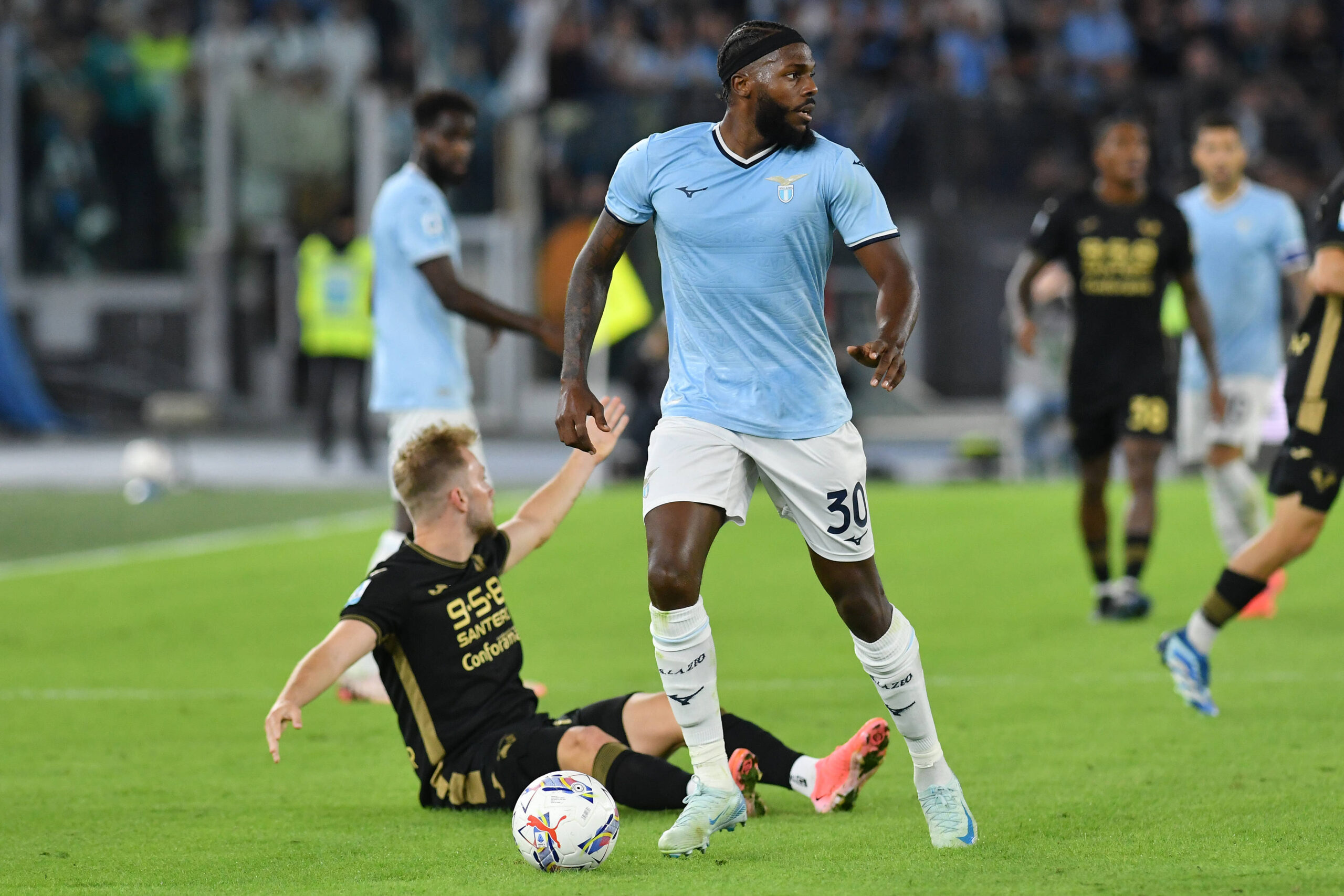 Soccer, Serie A match , Lazio v Hellas Verona Nuno Tavares of SS Lazio,Casper Tengstedt of Hellas Verona during the Serie A match between Lazio v Hellas Verona at Olympic stadium, Italy, Sep 16th, 2024. Imago-Images/Emmefoto Copyright: xImago-Images/Emmefotox