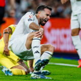 Fußball La Liga 9. Spieltag Real Madrid - FC Villarreal am 05.10.2024 im Estadio Santiago Bernabeu in Madrid Dani Carvajal  Madrid  verletzt sich *** Soccer La Liga matchday 9 Real Madrid FC Villarreal on 05 10 2024 at Estadio Santiago Bernabeu in Madrid Dani Carvajal Madrid injured xPGSx