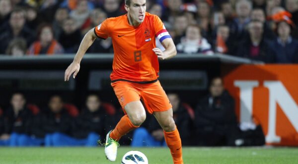 ROTTERDAM - Nederland - Andorra , Voetbal Kwalificatiewedstrijd Worl Cup Brazil , seizoen 2012-2013 , 12-11-2012 , De Kuip , Nederlands elftal speler Kevin Strootman. Nederland - Andorra *** ROTTERDAM Netherlands Andorra Football Qualification Match Worl Cup Brazil Season 2012 2013 12 11 2012 The Kuip Dutch League Player Kevin Strootman Netherlands Andorra