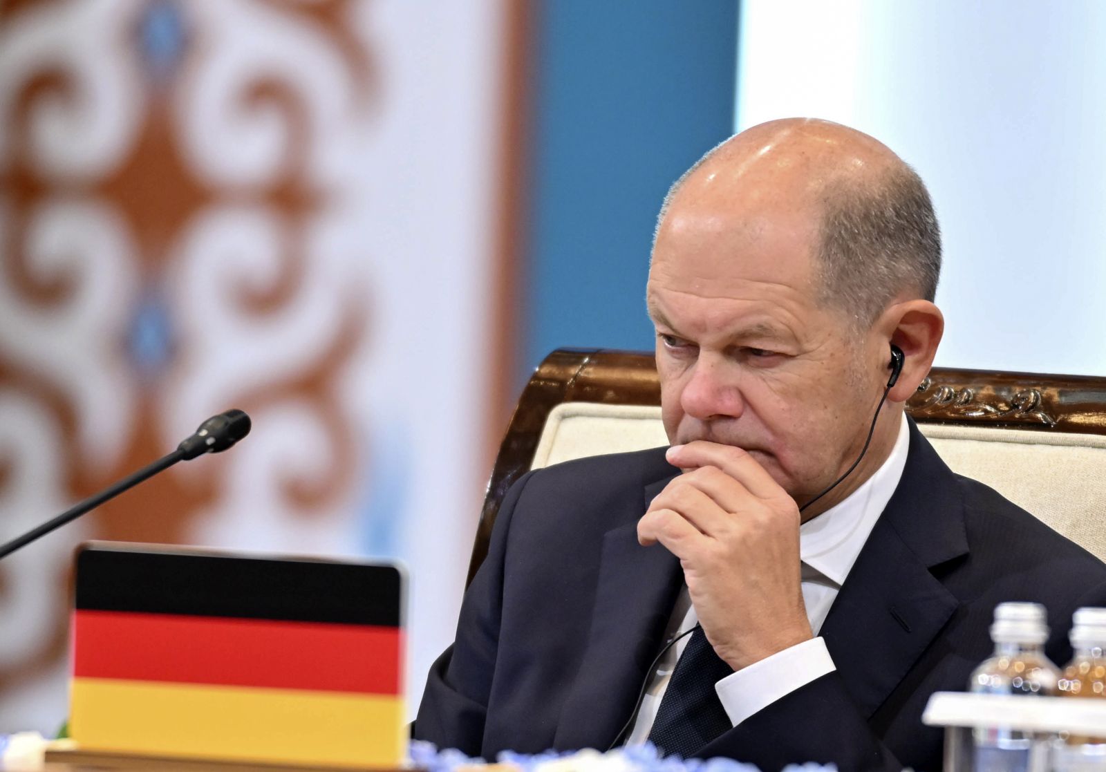 epa11609491 A handout photo made available by the Kazakhstan President press service shows German Chancellor Olaf Scholz attending a plenary session of the Central Asia-Germany summit in Astana, Kazakhstan, 17 September 2024. According to the Kazakh President Kassym-Jomart Tokayev, Kazakhstan, positioning itself as a reliable and major supplier of energy resources to Germany, has the opportunity to increase supplies to the German market.  EPA/KAZAKHSTAN PRESIDENT PRESS SERVICE / HANDOUT  HANDOUT EDITORIAL USE ONLY/NO SALES