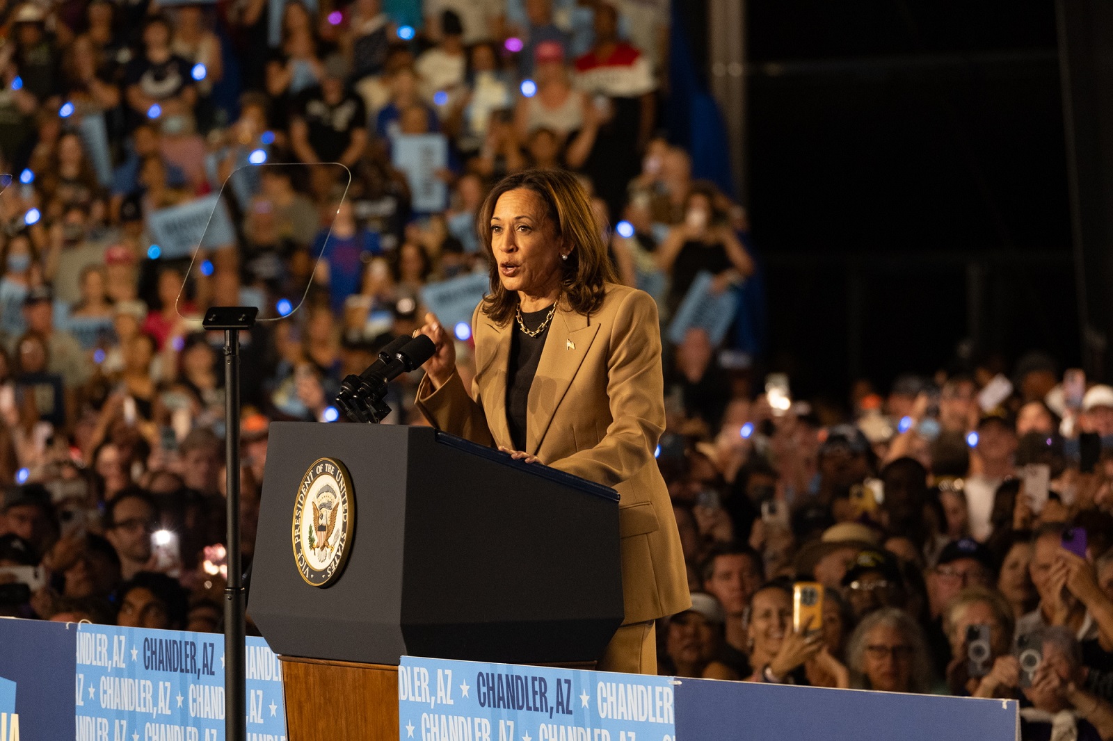 epa11653815 Democratic presidential candidate US Vice President Kamala Harris speaks during a campaign rally at Rawhide Event Center in Chandler, Arizona, USA, 10 October 2024.  EPA/MOLLY PETERS