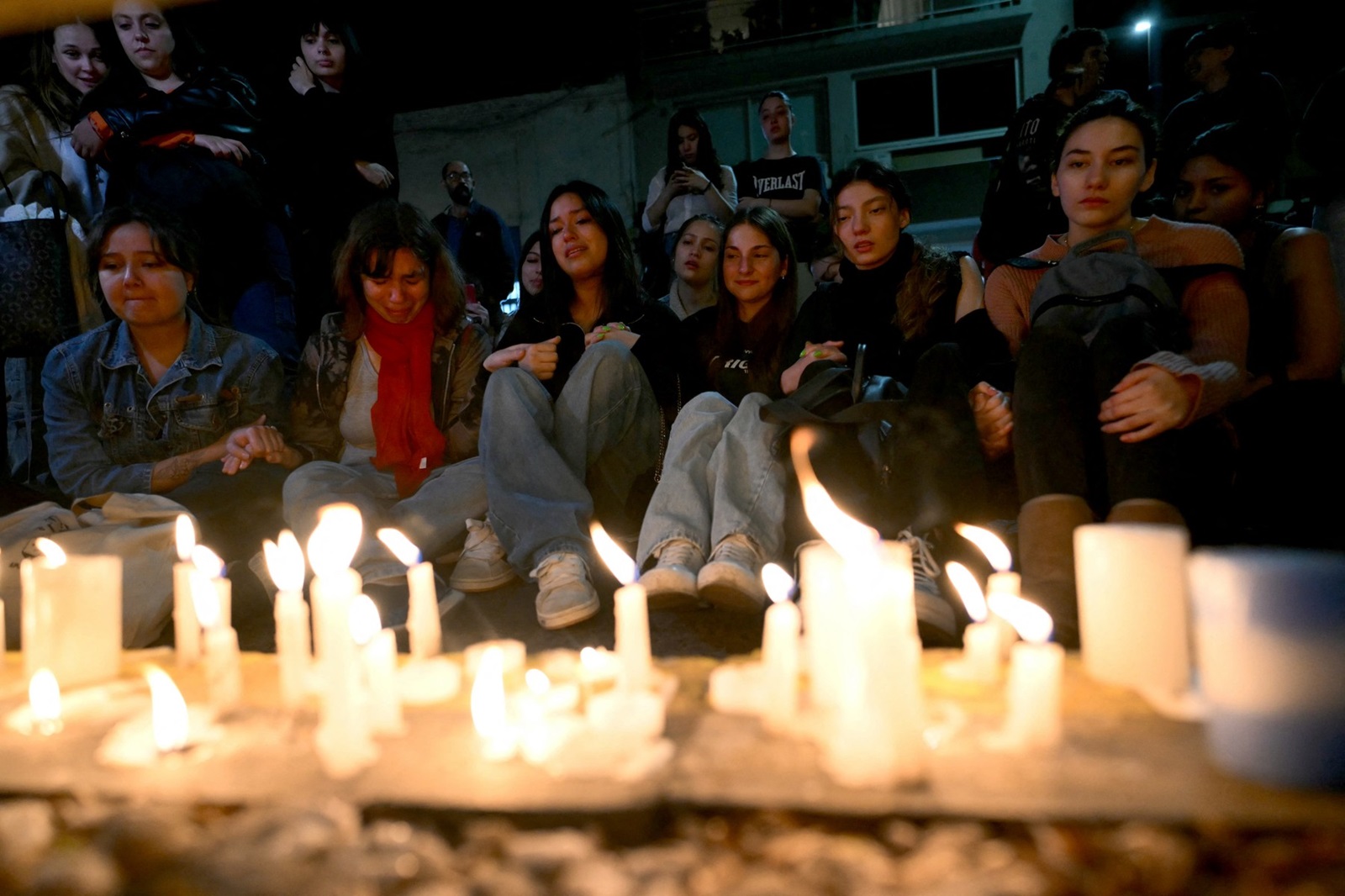 Fans of British singer Liam Payne lit candles next to the hotel where he died in Buenos Aires on October 16, 2024. British singer Liam Payne, former member of the group One Direction, died Wednesday aged 31 after falling from the third floor of a hotel in Argentina, police in Buenos Aires said.,Image: 922138145, License: Rights-managed, Restrictions: , Model Release: no, Credit line: Luis ROBAYO / AFP / Profimedia