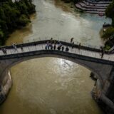 07.10.2024., Mostar - Pogled iz zraka na prljavu i zamucenu Neretvu ispod Starog mosta. Zbog obilnih padalina i poplava u BiH Neretva vise nije zelene nego smedje boje. Photo: Zvonimir Barisin/PIXSELL