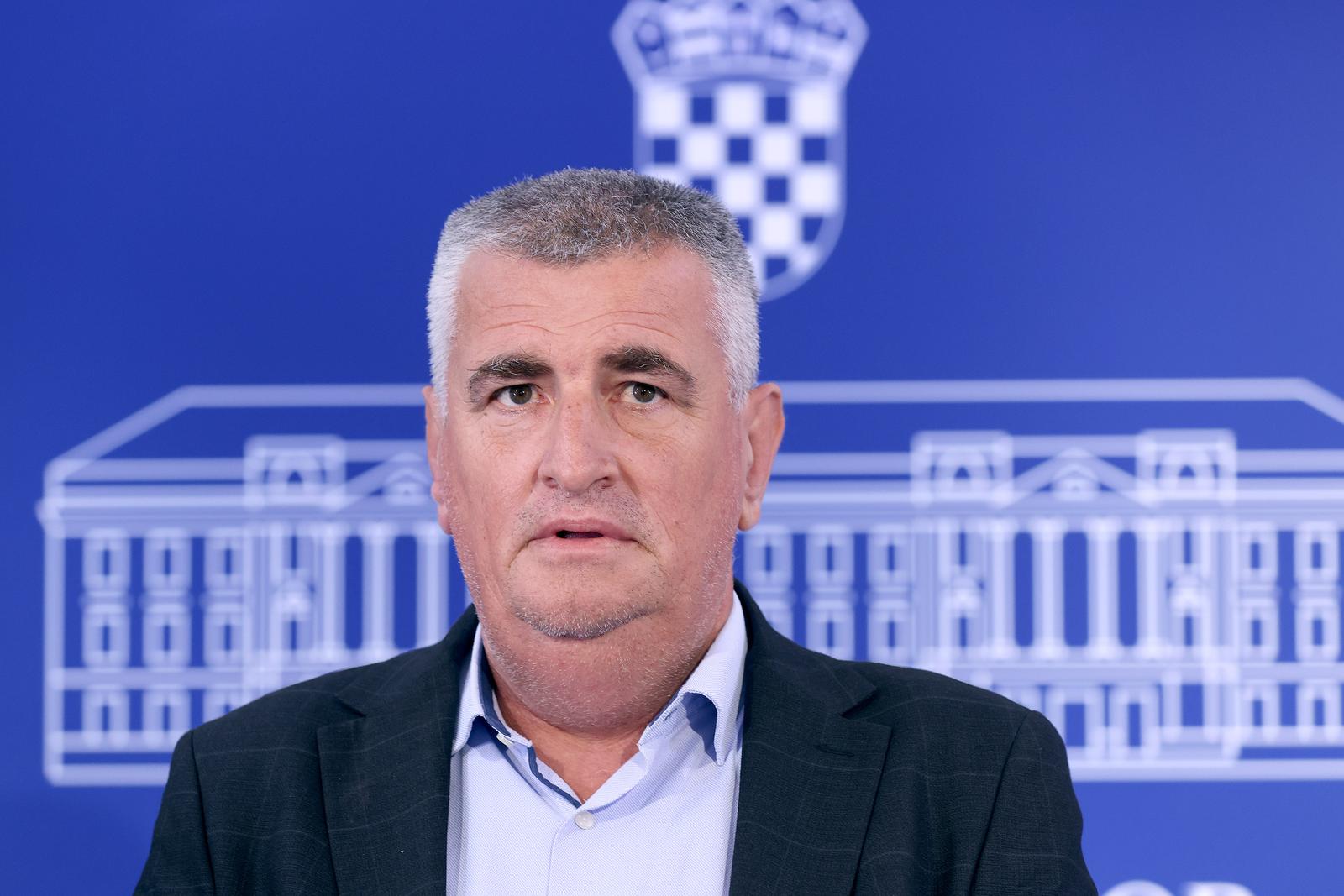 02.10.2024., Zagreb - Na konferencji za medije odrzanoj u Saboru o temi "Plenkovic je u oci lagao mene i hrvatski narod oko slanja nase vojske u Ukrajinu" govorio je Miro Bulj. Photo: Patrik Macek/PIXSELL