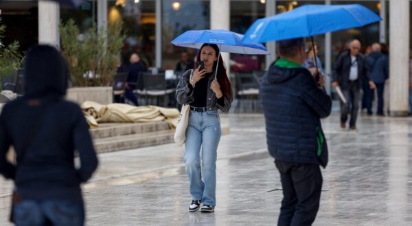 03.10.2024., Zadar - Kisni dan na gradskim ulicama. Photo: Sime Zelic/PIXSELL