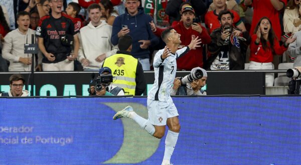 05.09.2024., Estadio da Luz, Lisabon, Portugal - UEFA Liga nacija, Liga A, skupina 1, 1. kolo, Portugal - Hrvatska. Slavlje nogometasa Portugala nakon pogotka Cristiana Ronalda za vodstvo 2:0. Cristiano Ronaldo Photo: Joao Rico/PIXSELL