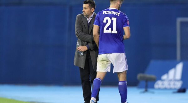 05.10.2019., stadion Makismir, Zagreb - Hrvatski Telekom Prva liga, 11. kolo, GNK Dinamo - NK Slaven Belupo. Trener GNK Dinamo Nenad Bjelica, Bruno Petkovic. "nPhoto: Luka Stanzl/PIXSELL