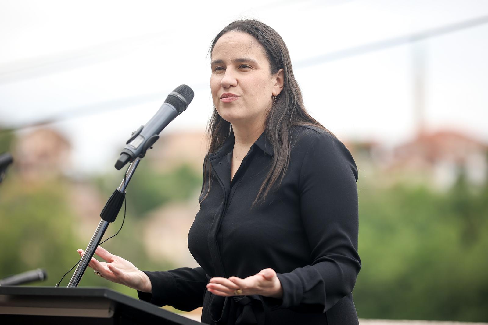 09.05.2024., Sarajevo, Bosna i Hercegovina - Povodom Dana pobjede nad fasizmom svecano je otvoren postav Muzeja "Valter brani Sarajevo" na Bistrickoj stanici. Gradonacelnica Sarajeva Benjamina Karic Photo: Armin Durgut/PIXSELL