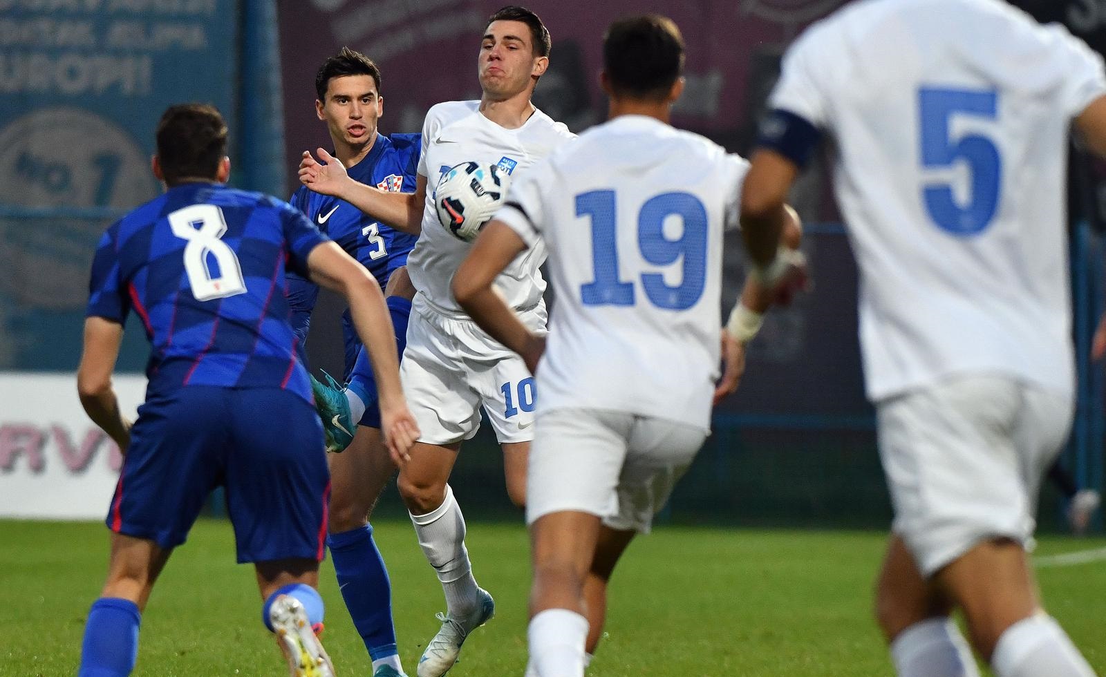 15.10.2024., Gradski stadion Ivan Kusek Apas, Koprivnica - Kvalifikacije za UEFA Europsko U-21 prvenstvo, skupina G, Hrvatska - Grcka. Dominik Prpic, Georgios Koutsias Photo: Vjeran Zganec Rogulja/PIXSELL