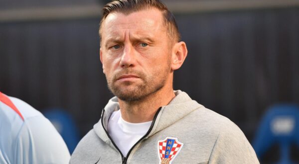 15.10.2024., Gradski stadion Ivan Kusek Apas, Koprivnica - Kvalifikacije za UEFA Europsko U-21 prvenstvo, skupina G, Hrvatska - Grcka. izbornik Hrvatske U-21 Ivica Olic Photo: Vjeran Zganec Rogulja/PIXSELL