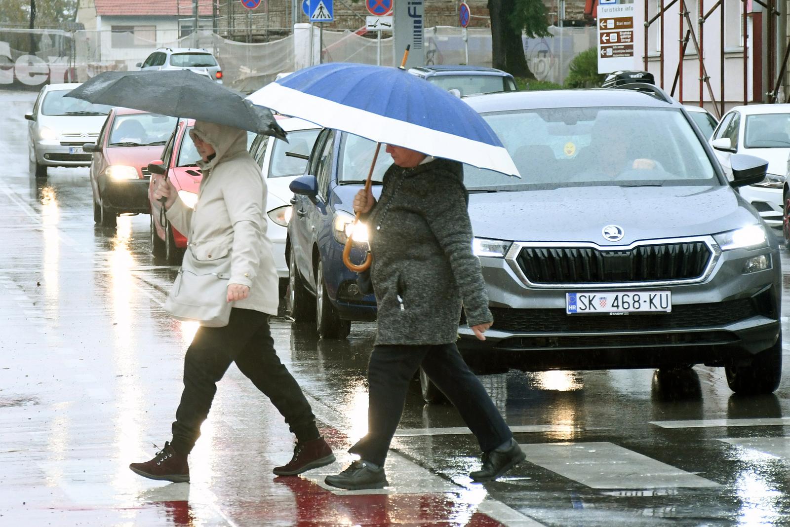 17.10.2024., Sisak - Kisno prijepodne u Sisku. Photo: Nikola Cutuk/PIXSELL